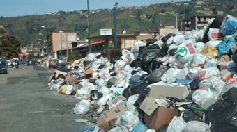 A Napoli il dramma dei rifiuti